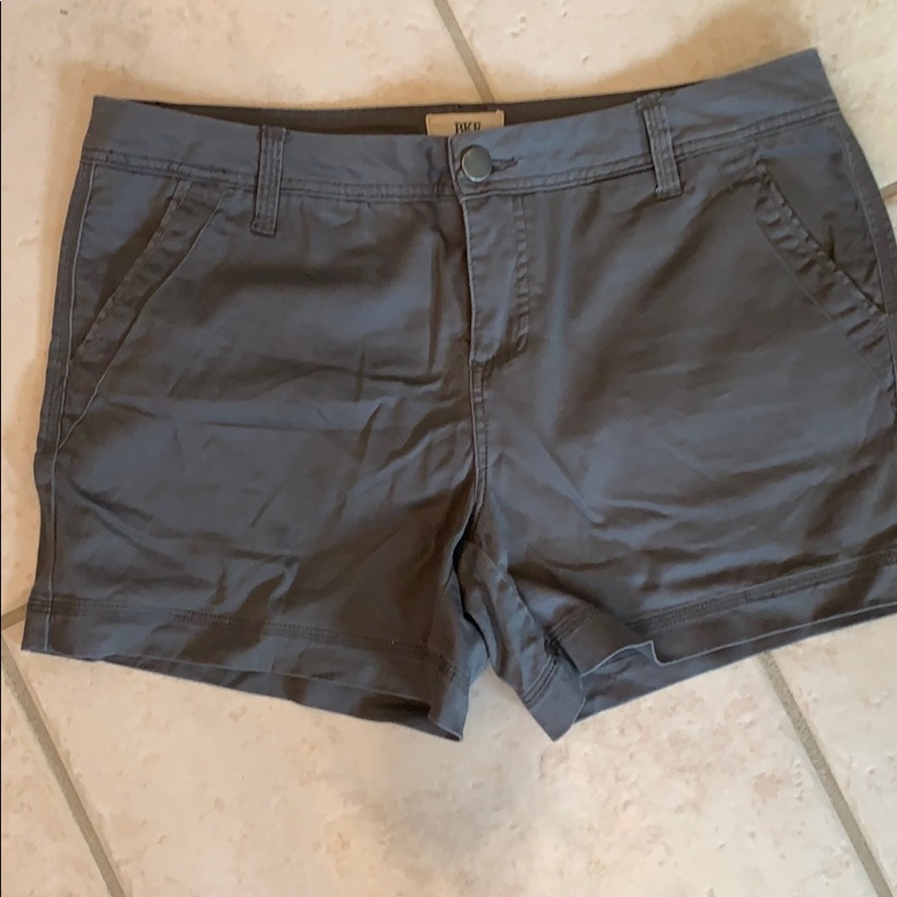 BKE gray shorts size 30
